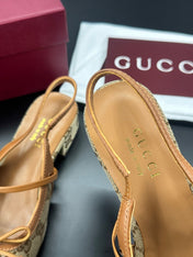 GUCCI 26S SLINGBACK 25 MM IN DARK BEIGE CANVAS