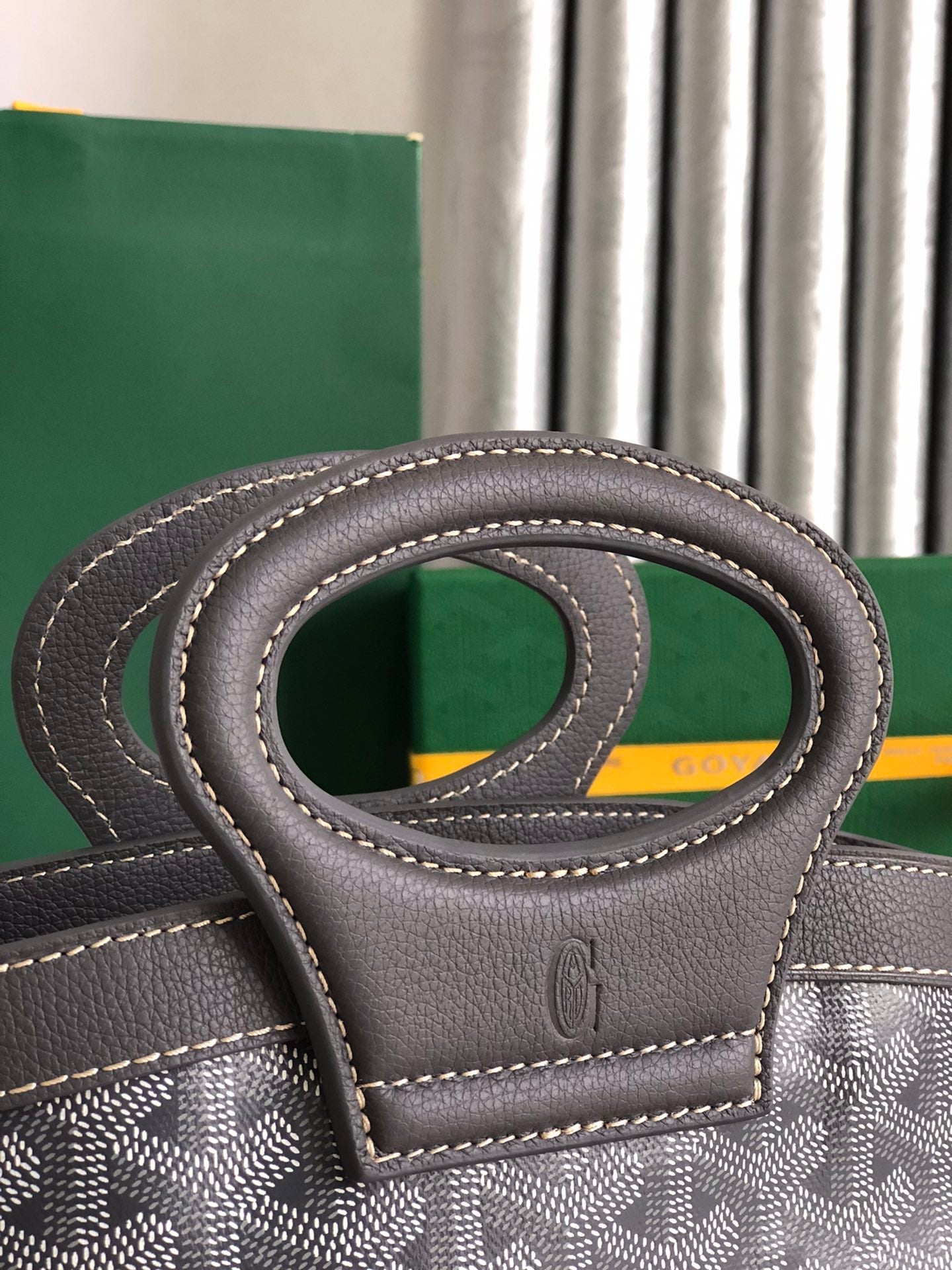 GOYA 26S BELUGA MINI BAG 23MM IN GREY GOYARDINE CANVAS AND CALFSKIN