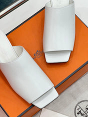 IDOLE SANDAL IN WHITE CALFSKIN