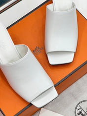 ICONIQUE 60 SANDAL IN WHITE CALFSKIN