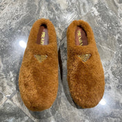 PRADA 26S SLIPPERS IN CARAMEL BROWN WOOL