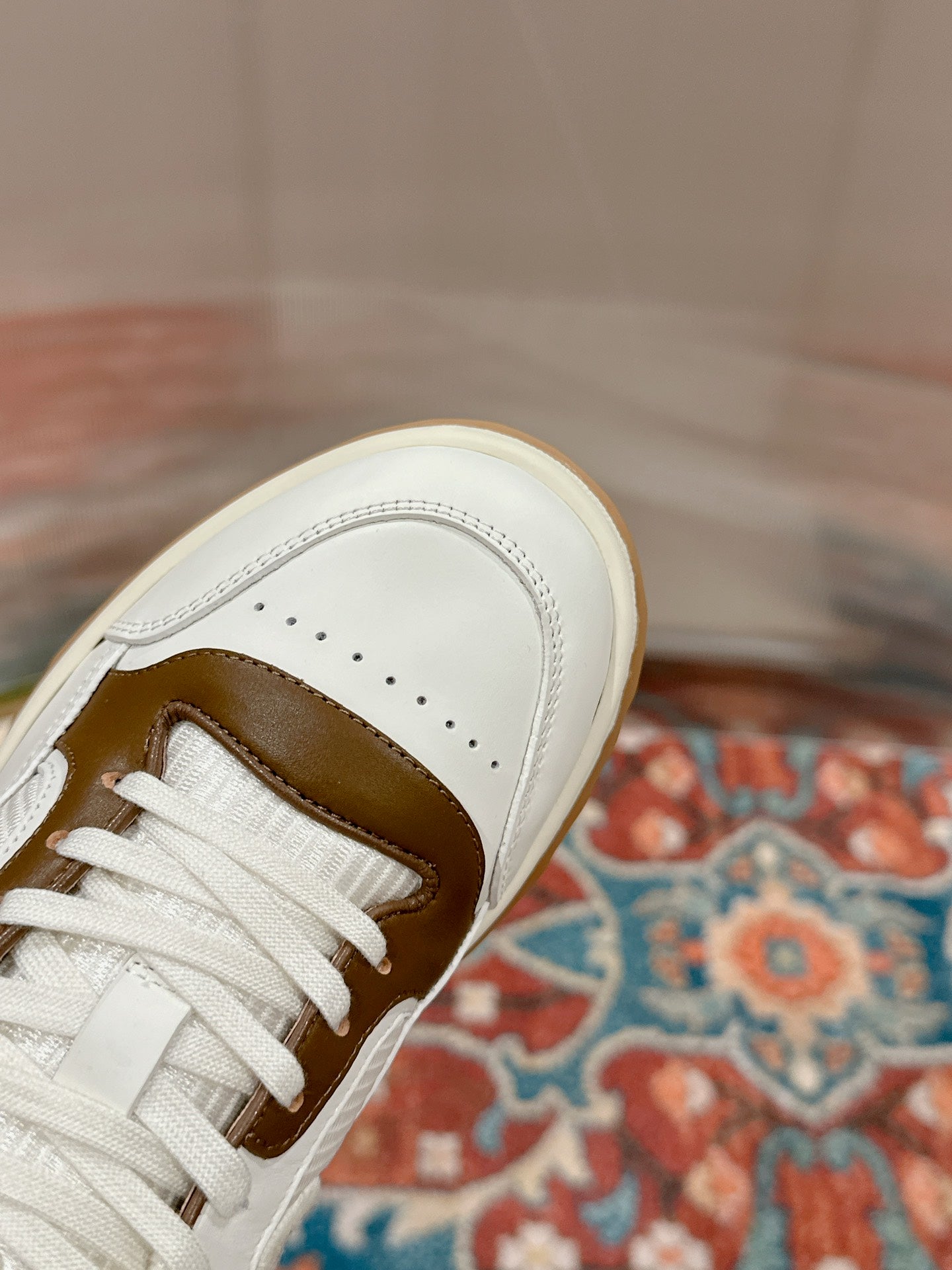 GUCCI 26S SNEAKERS IN WHITE MIX BROWN CALFSKIN
