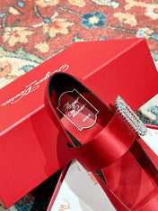 MARY JANES IN RED SATIN WITH CRYSTAL SQUARE BUCKLE