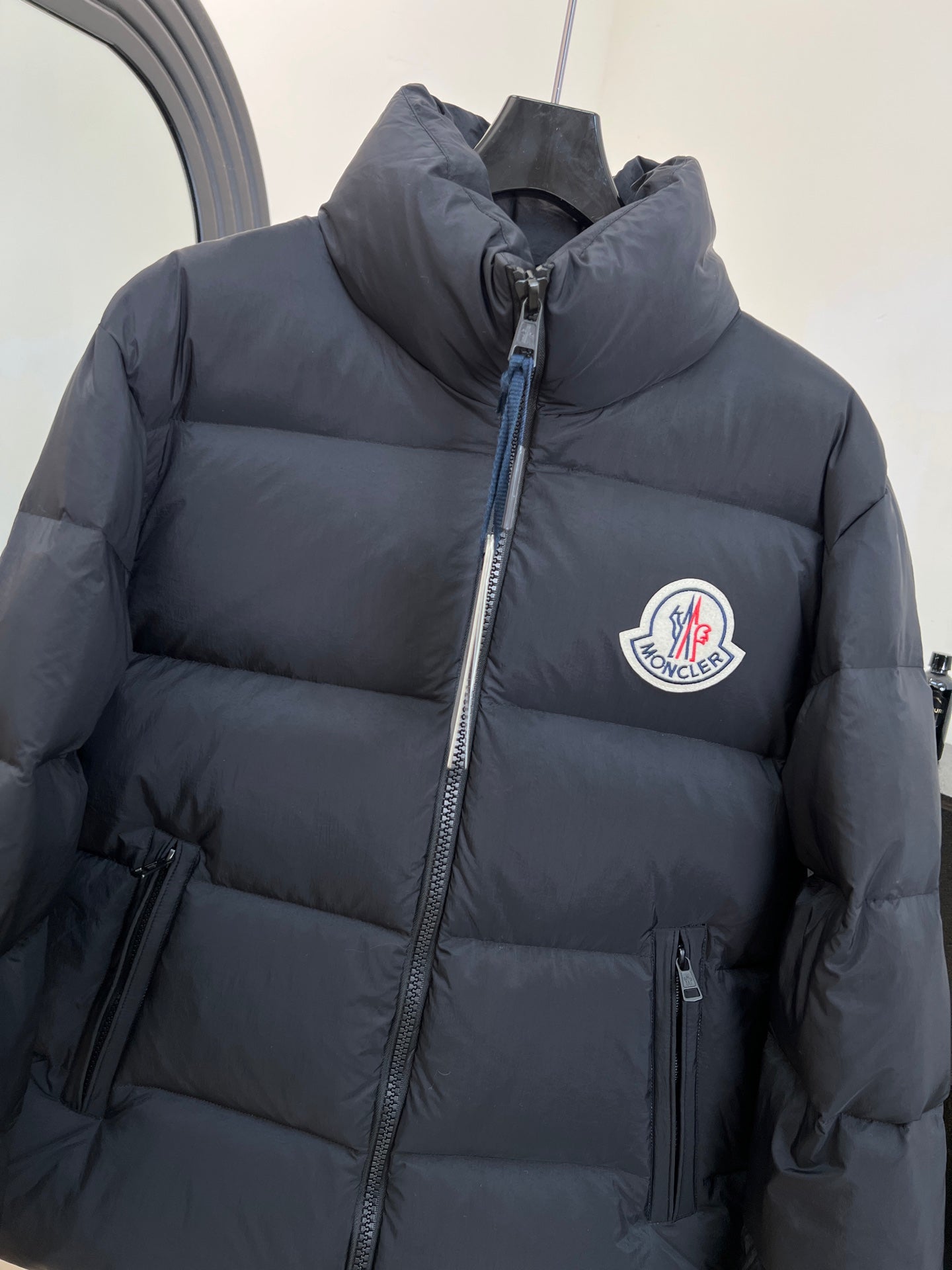 MONCLER 25S PUFFER JACKET 318