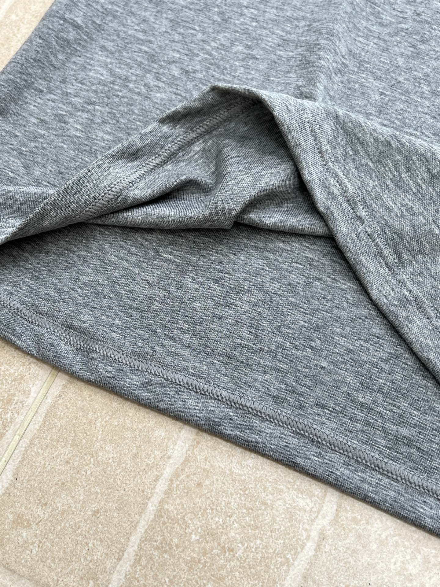 LORO PIANA 26S LONG SLEEVE T-SHIRT 747
