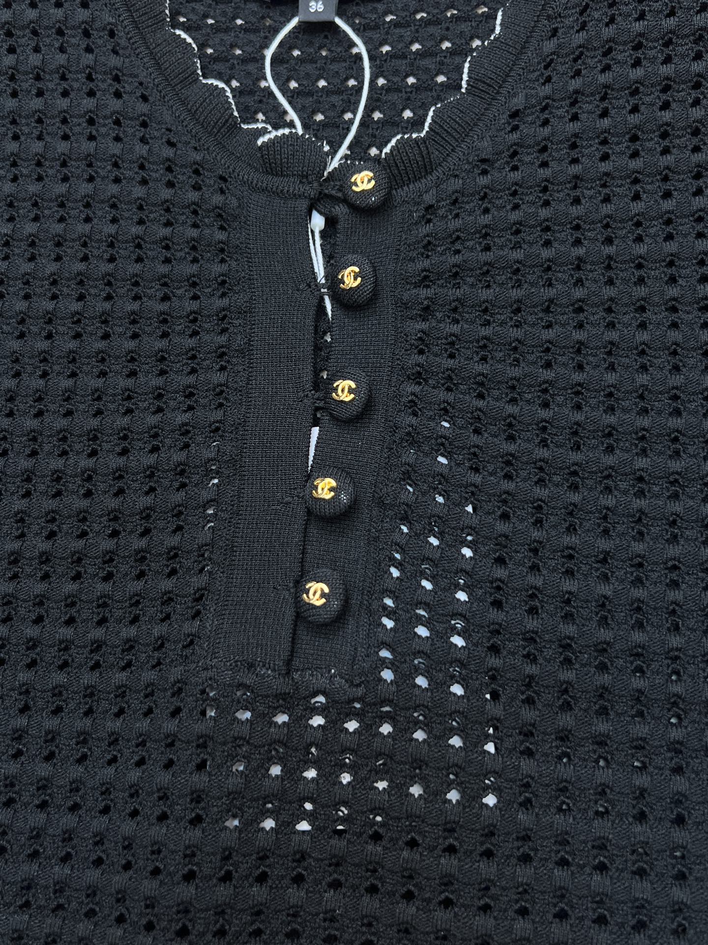CHANEL 26S SLEEVELESS KNIT TOP 1497
