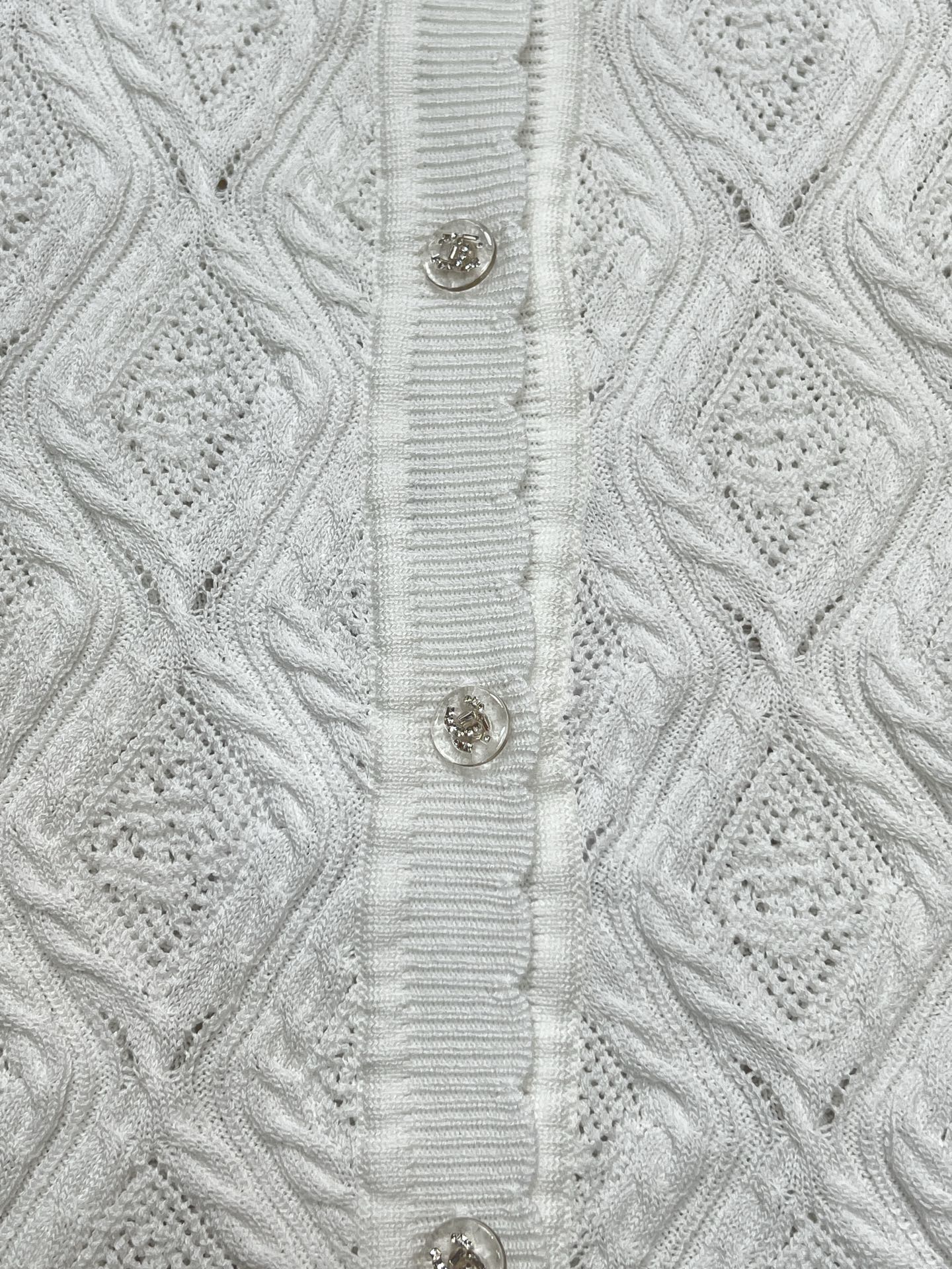 CHANEL 26S SHORT-SLEEVE KNIT T-SHIRT 1414