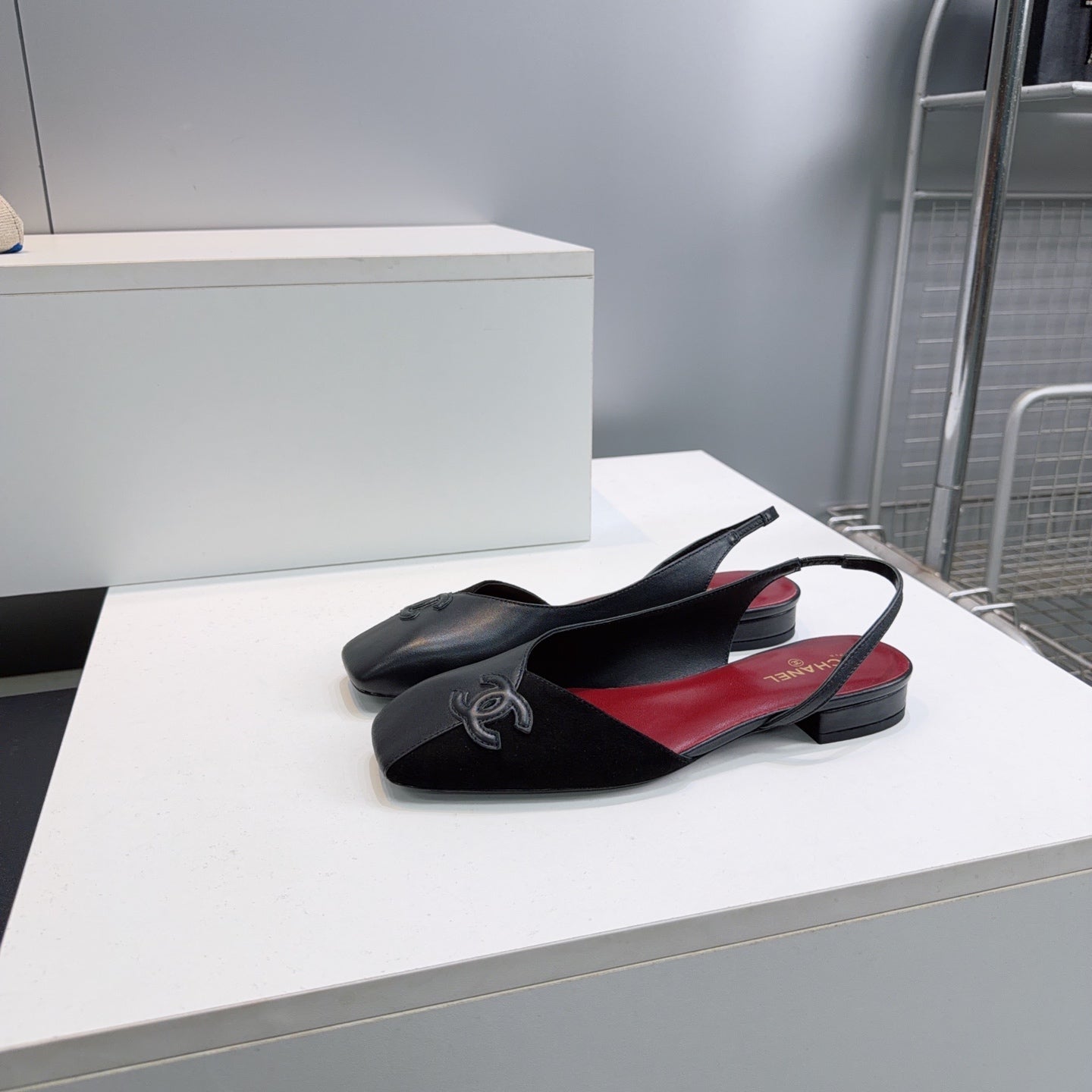 CHANEL 26S FLAT SLINGBACK IN BLACK SUEDE AND LAMBSKIN