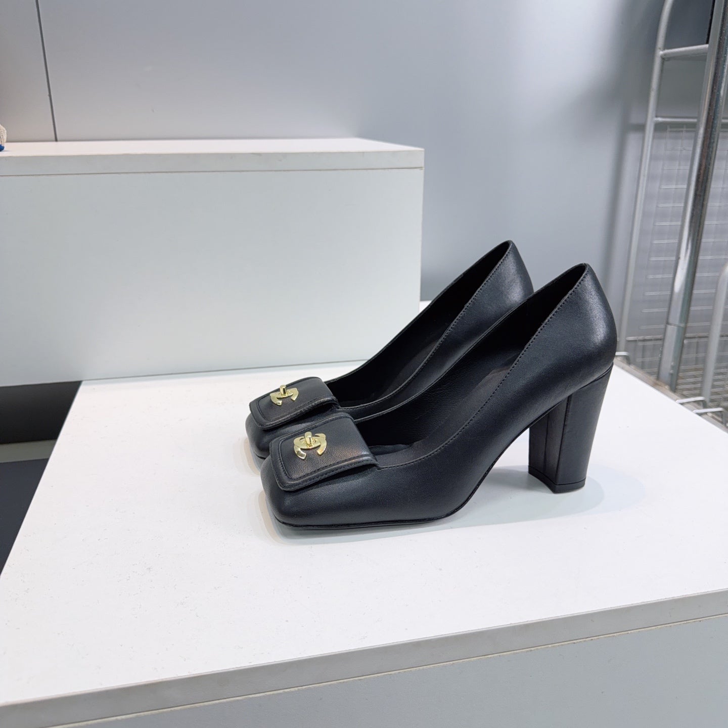 CHANEL 26S SQUARE-TOE HIGH HEELS 95 MM IN BLACK LAMBSKIN