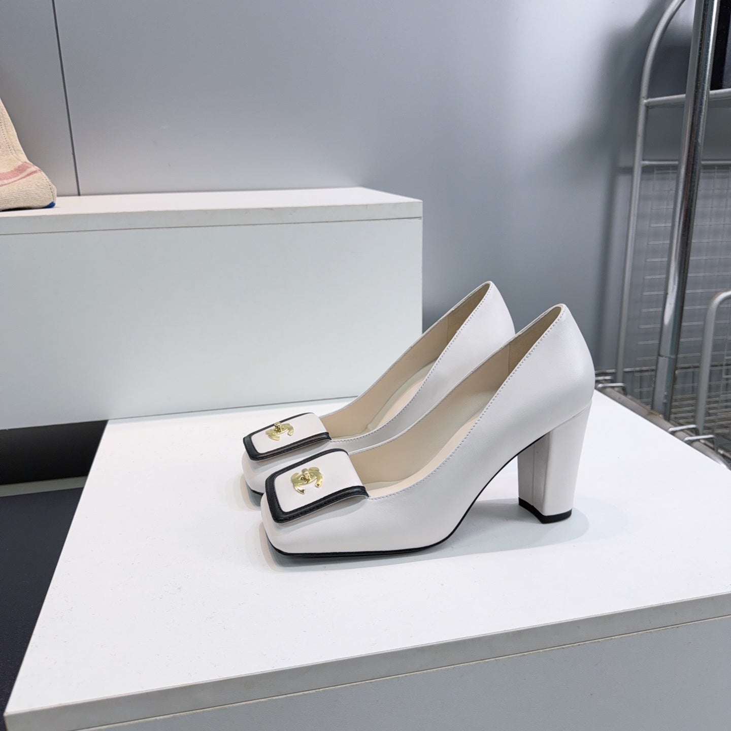 CHANEL 26S SQUARE-TOE HIGH HEELS 95 MM IN WHITE LAMBSKIN