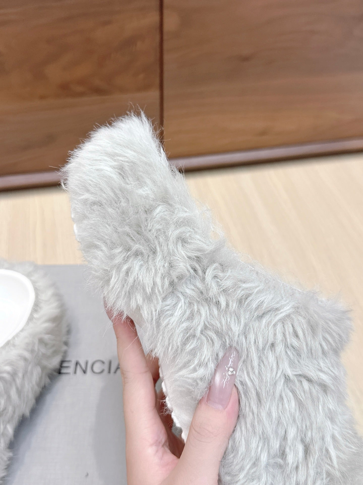BALENCIAGA 25S MULES IN IVORY WHITE FAUX FUR