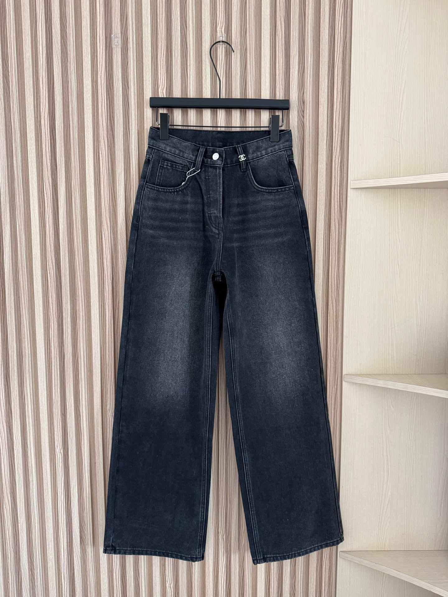 CHANEL 26S STRAIGHT-LEG JEANS 1392