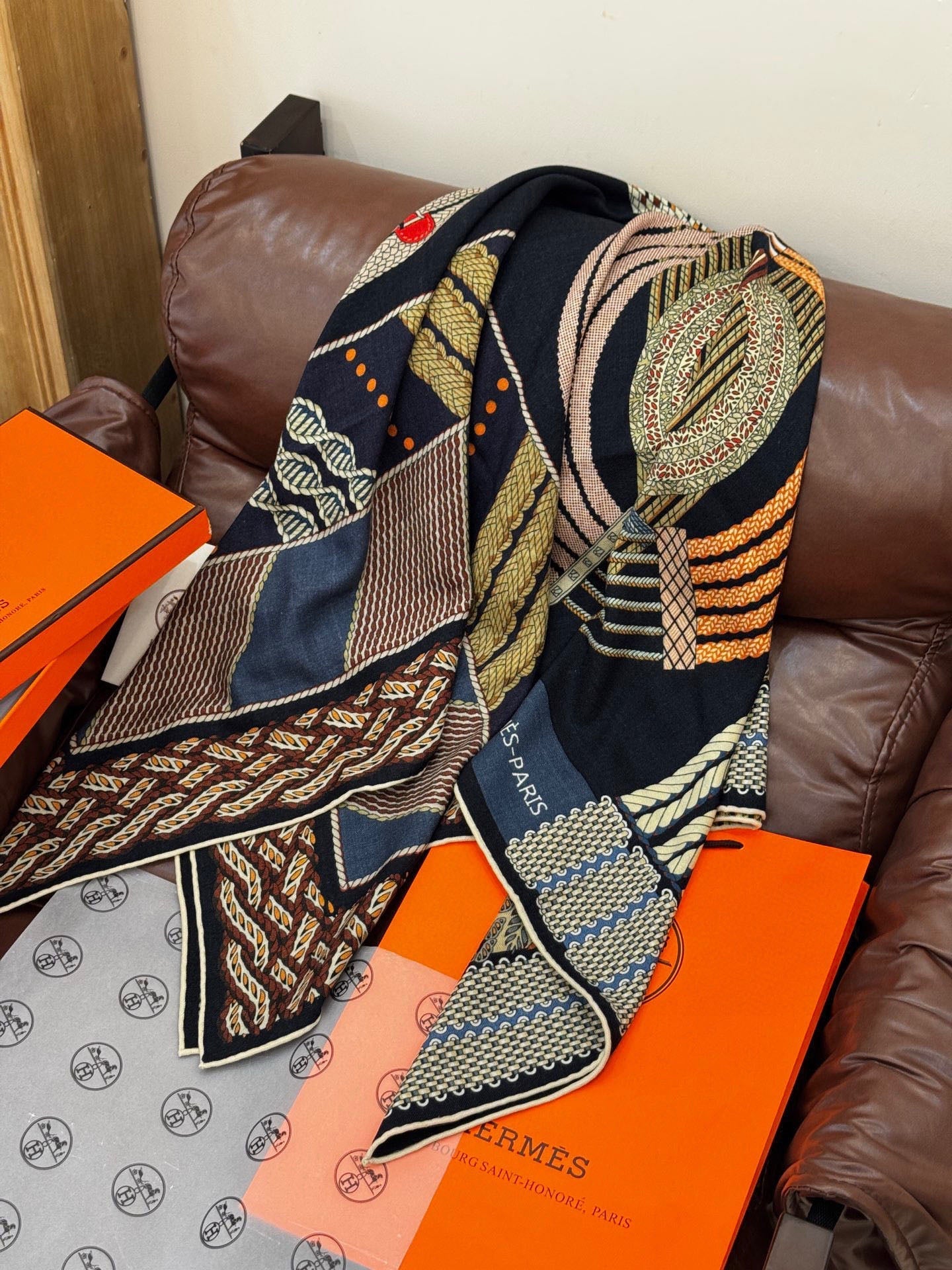 HERMES 25S SCARF 140 IN SILK 854807