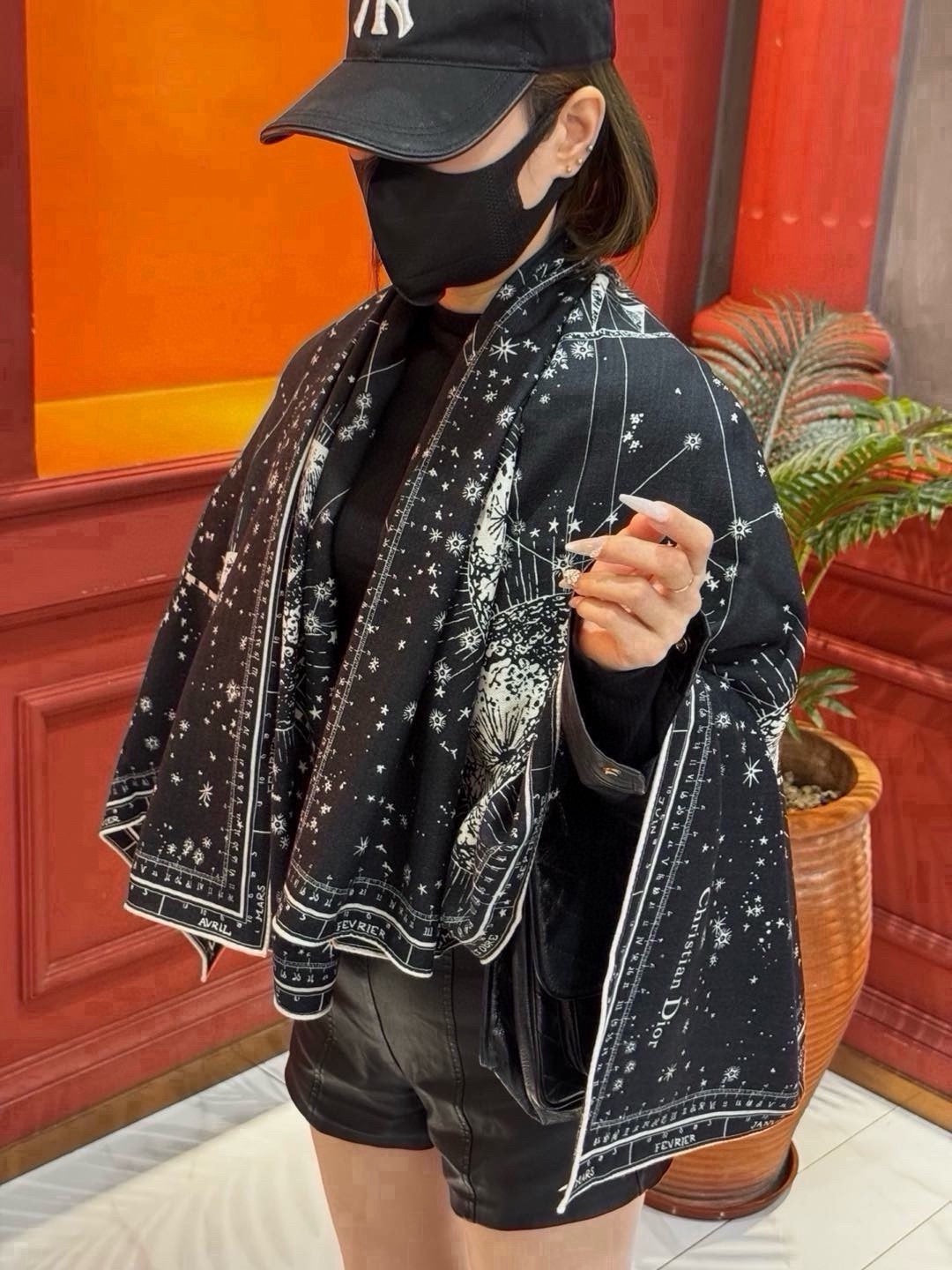 DIOR 26S SCARF 140 IN CASHMERE AND SILK 432259