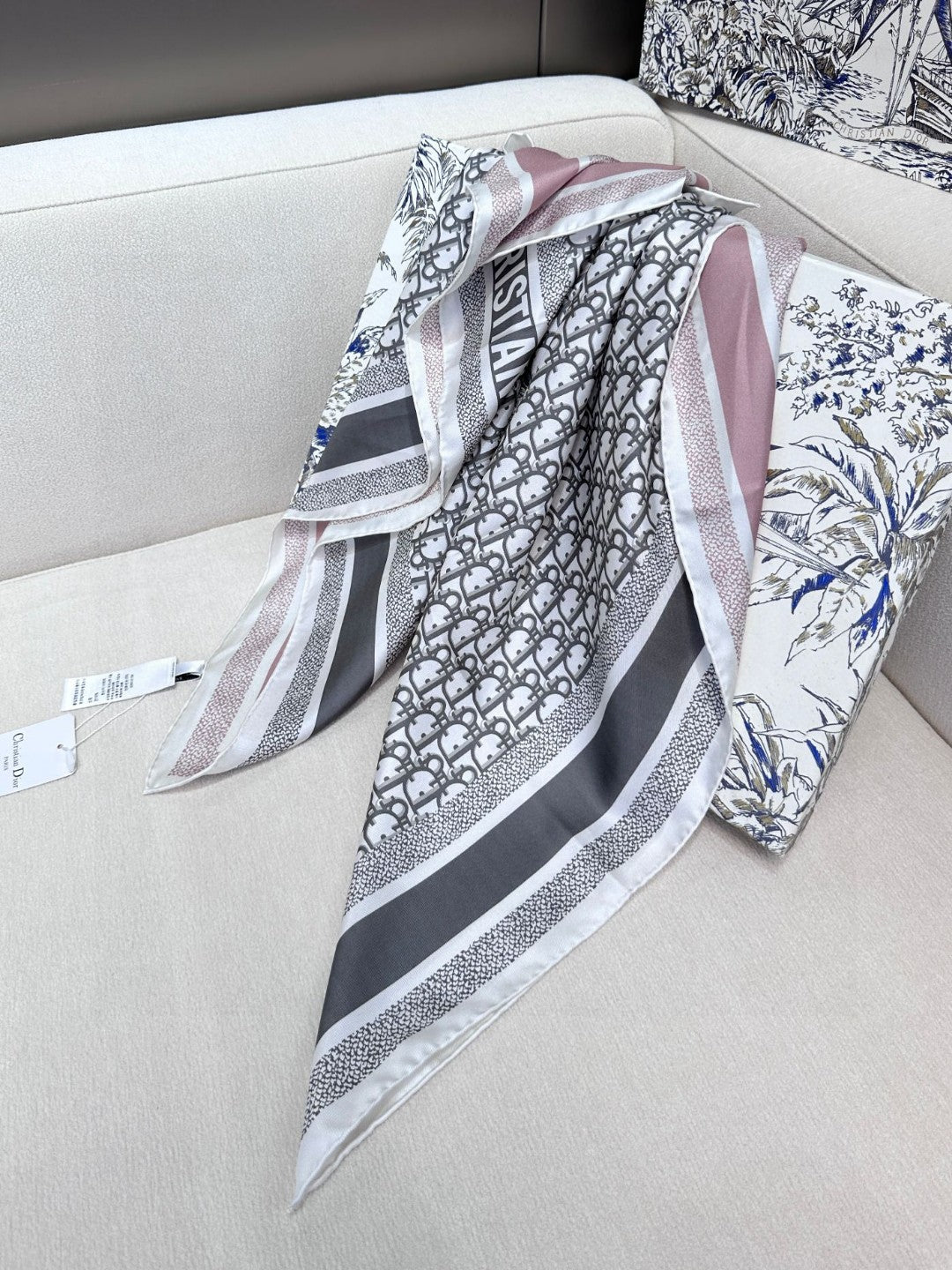 DIOR 26S SCARF 90 IN SILK 509170