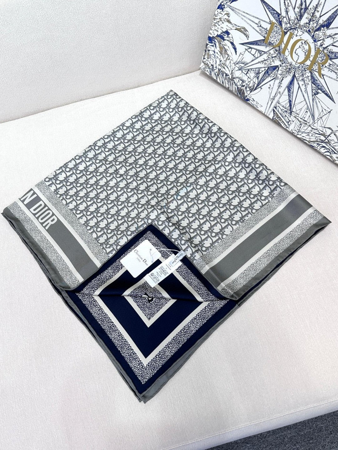 DIOR 26S SCARF 90 IN SILK 509171