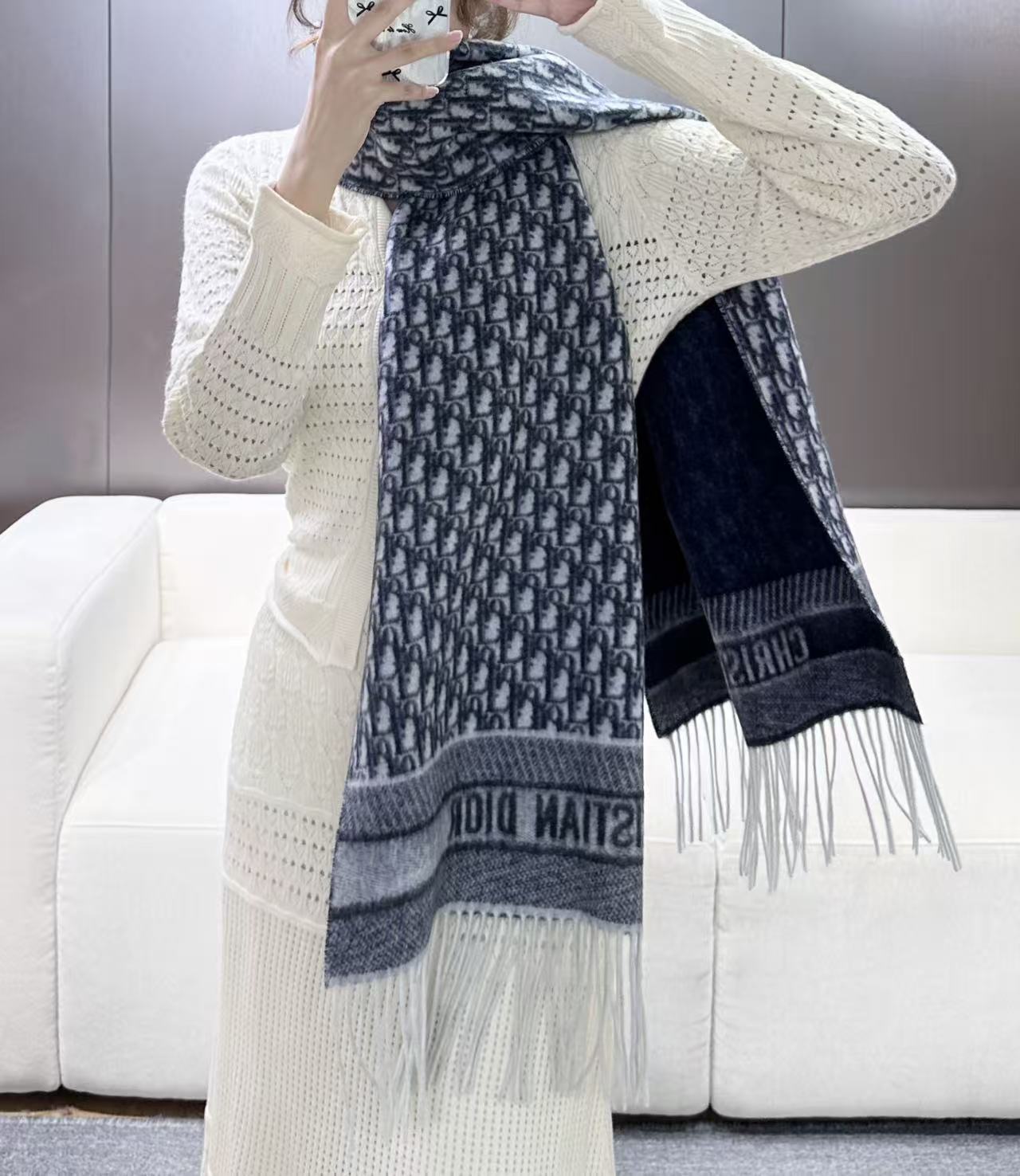DIOR 26S SCARF IN CASHMERE 511148