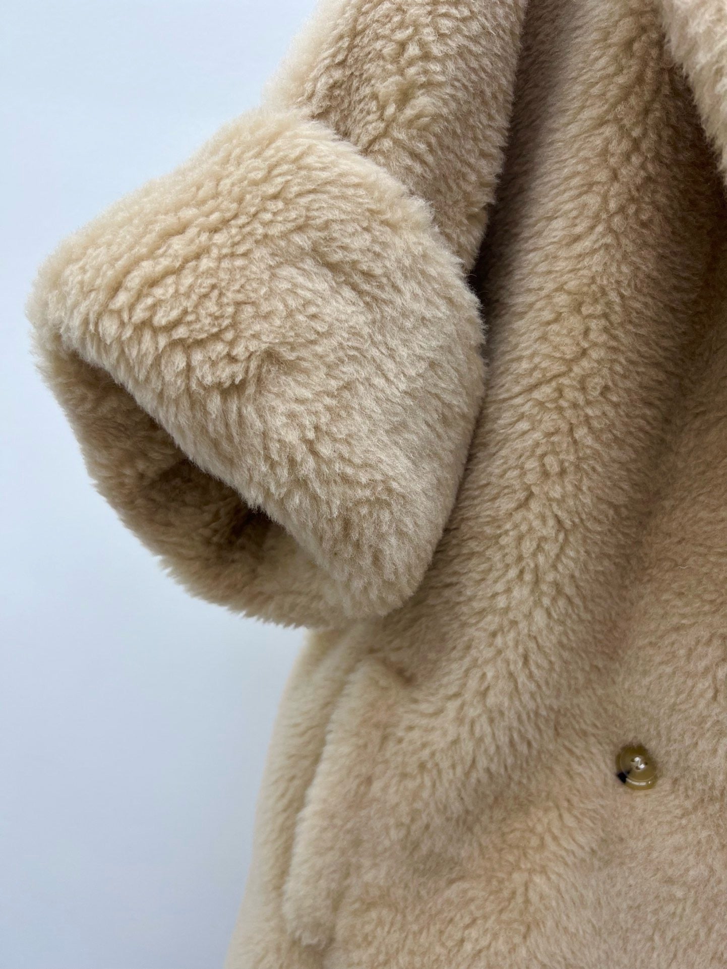 BURBERRY 25S TEDDY BEAR JACKET 0053