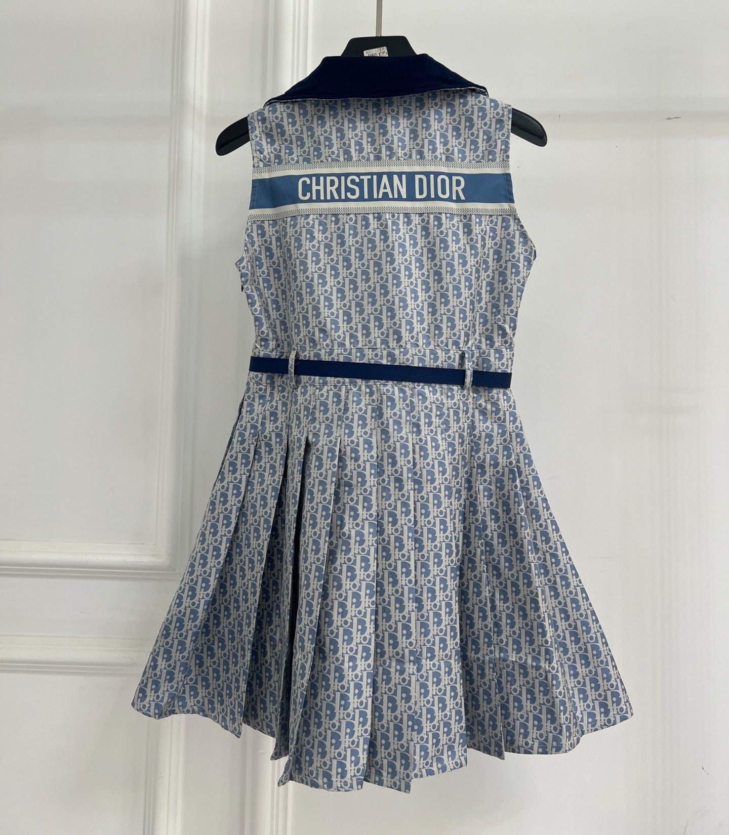 DIOR 26S SLEEVELESS FIT-AND-FLARE DRESS 1420