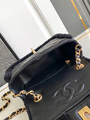 CHANEL 25S FLAP BAG 18 CM IN BLACK WOOL AND LAMBSKIN