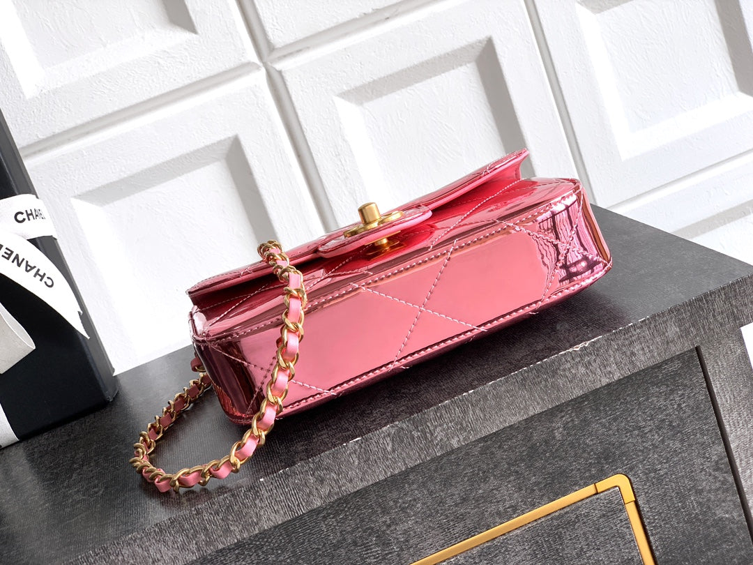 CHANEL 26S TOP HANDLE BAG 18 IN METALLIC PINK QUILTED PATENT LEATHER