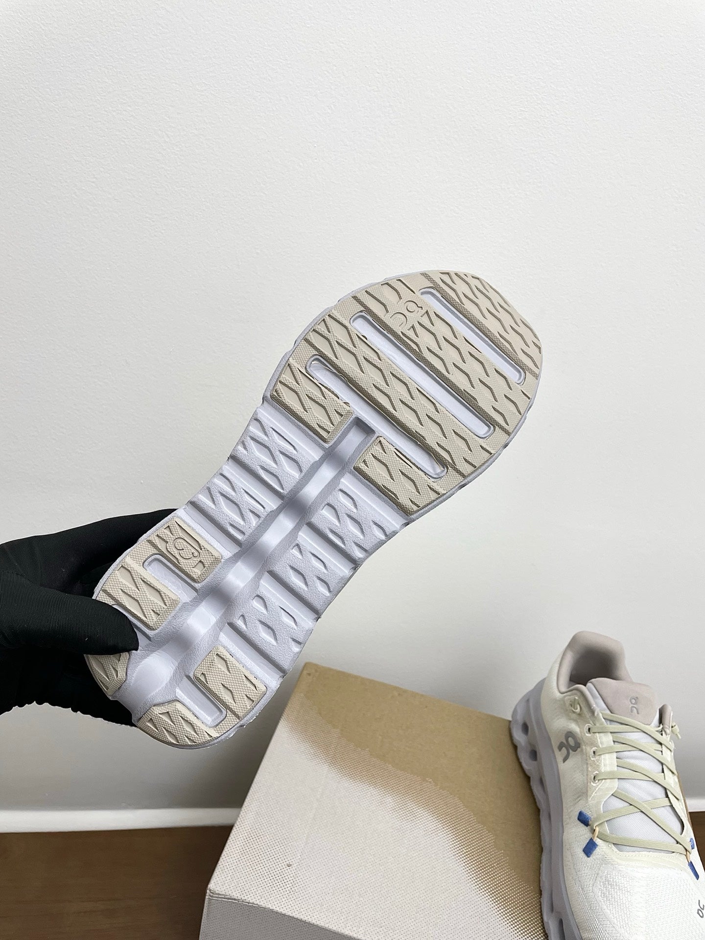 LOEWE 26S CLOUDTILT SNEAKER IN WHITE AND LIGHT GRAY RECYCLED POLYESTER