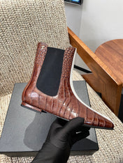 CHANEL 26S ANKLE BOOTS IN BROWN CROCODILE EMBOSSED CALFSKIN WITH WHITE TRIM