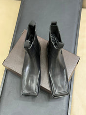 ALAIA 25S SQUARE TOE CHELSEA ANKLE BOOTS SHOES IN BLACK CALFSKIN