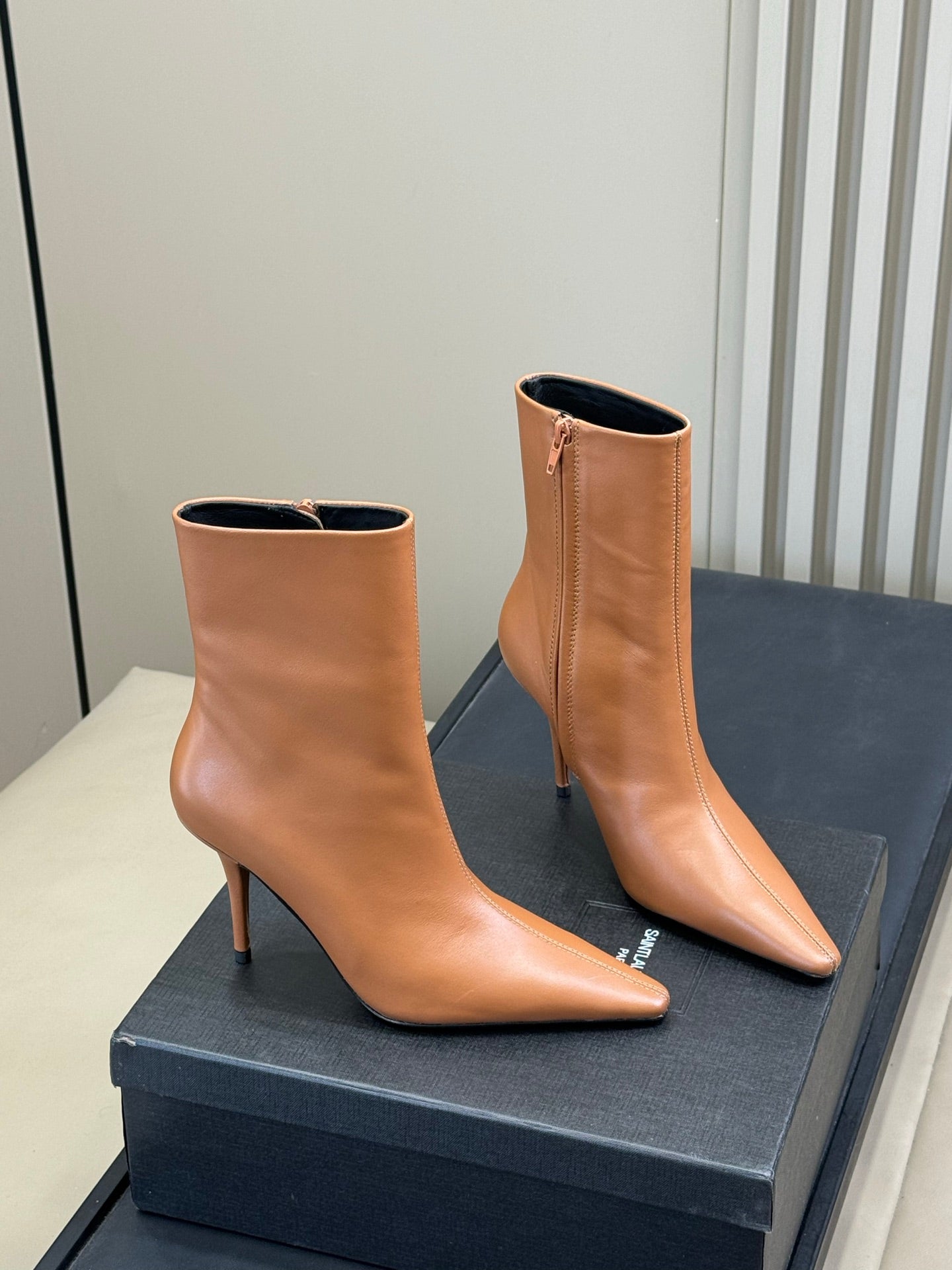 YSL 26S ZIPPERED HEELED BOOTS IN ORANGE BROWN CALFSKIN