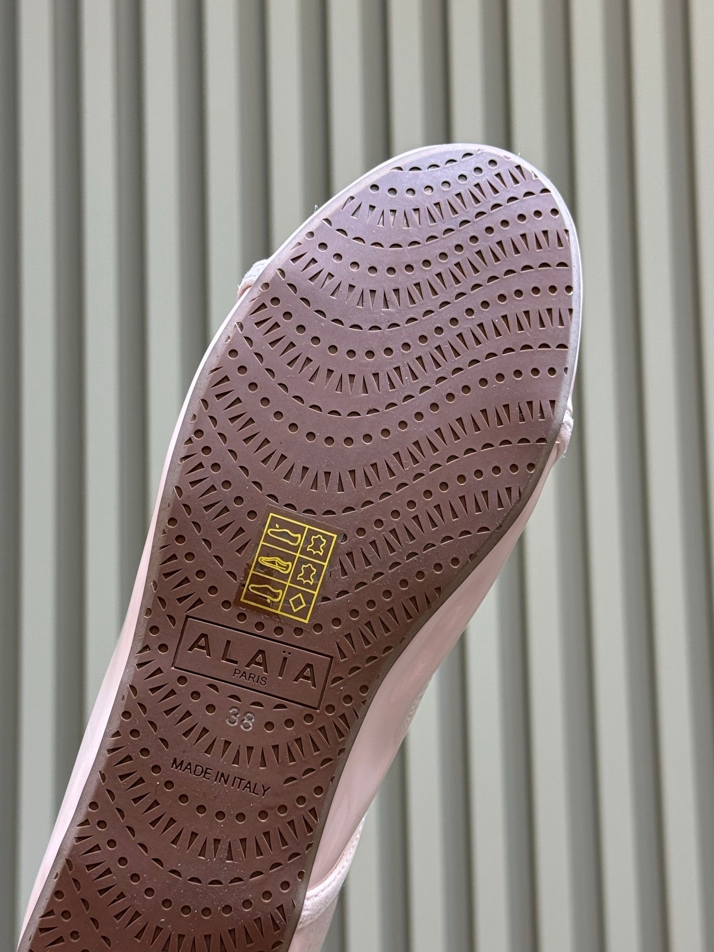 ALAIA 26S FLAT LOAFERS IN LIGHT PINK GLOSSY LAMBSKIN