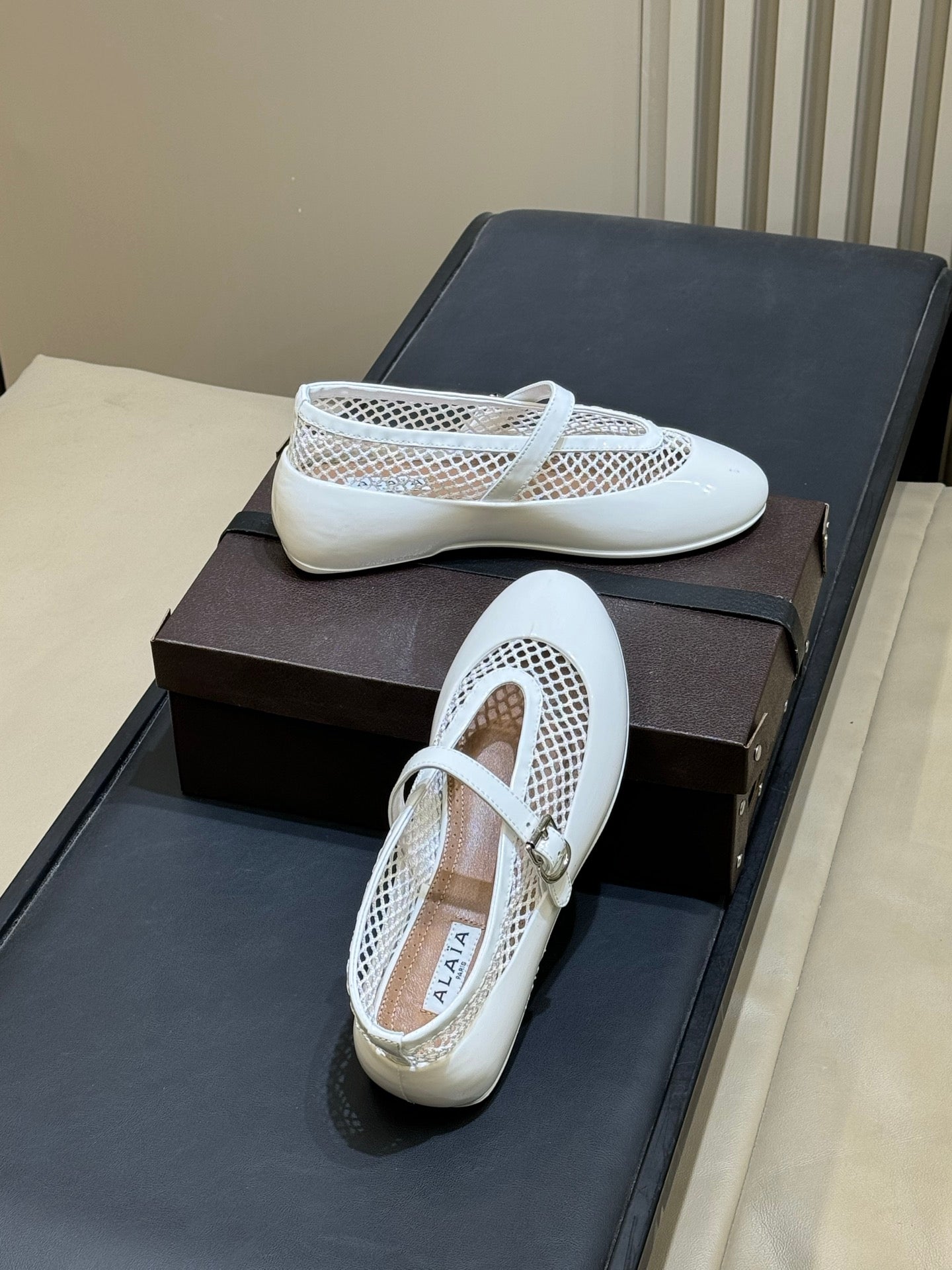 ALAIA 26S MARY JANE BALLET FLATS IN WHITE MESH AND GLOSSY CALFSKIN