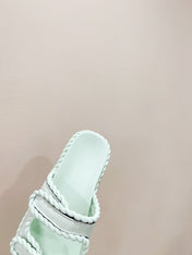 REFINED DAD SANDAL IN PISTACHIO GREEN LAMBSKIN MULE