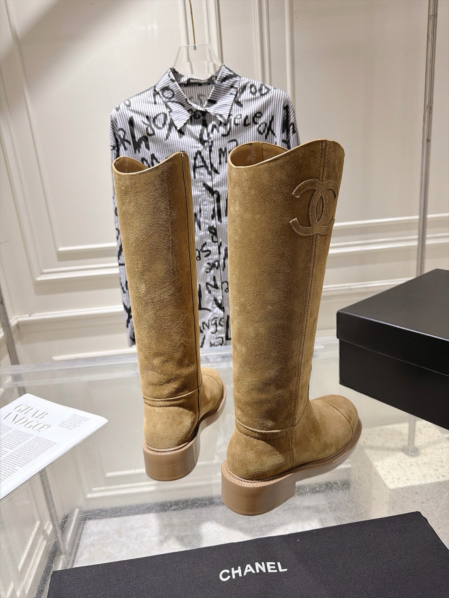 CHANEL 26S KNEE HIGH BOOTS 30 MM IN BEIGE SUEDE