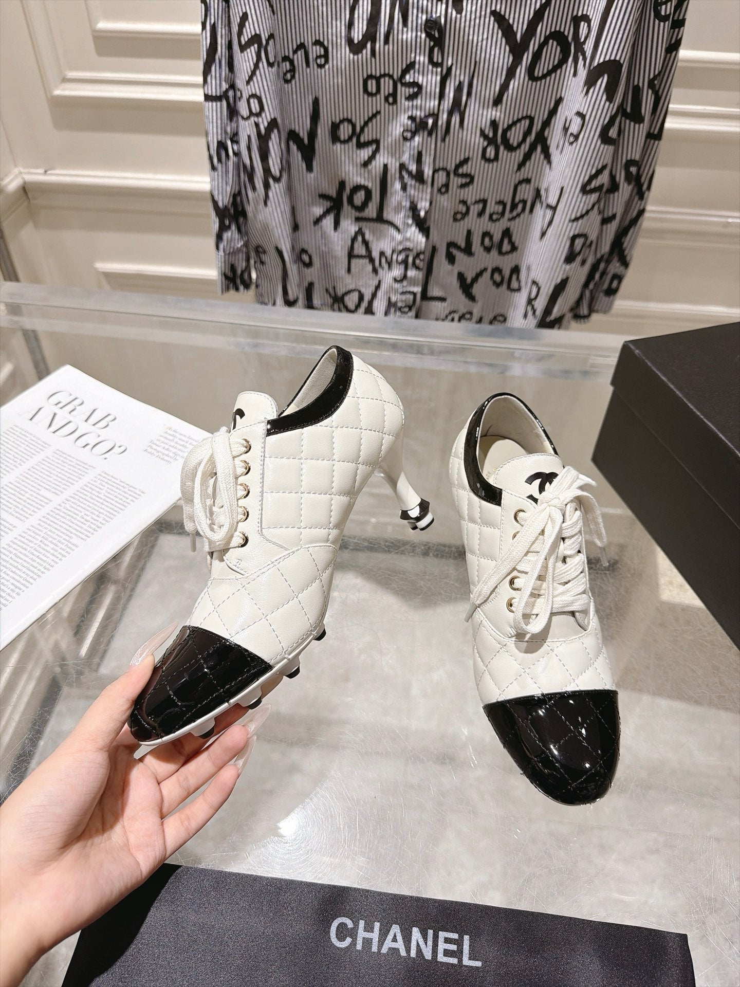 CHANEL 26S HIGH HEEL ANKLE BOOTS 70 MM IN WHITE LAMBSKIN AND BLACK PATENT CALFSKIN