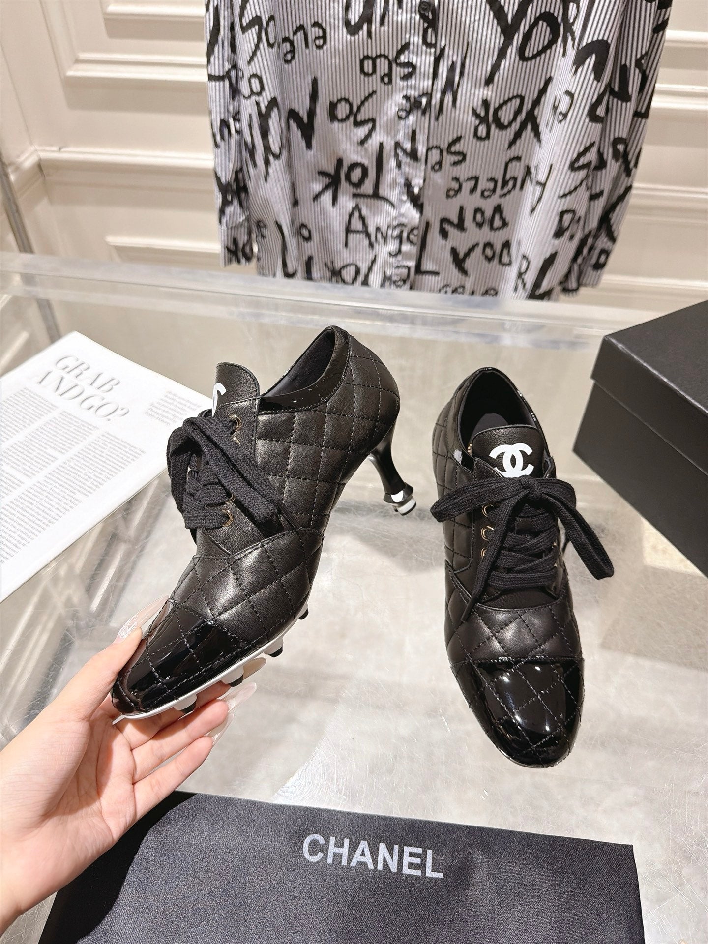 CHANEL 26S HIGH HEEL ANKLE BOOTS 70 MM IN BLACK LAMBSKIN AND PATENT CALFSKIN