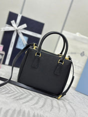 PRADA 25S GALLERIA MEDIUM BAG 20 IN BLACK CALFSKIN GOLD HARDWARE