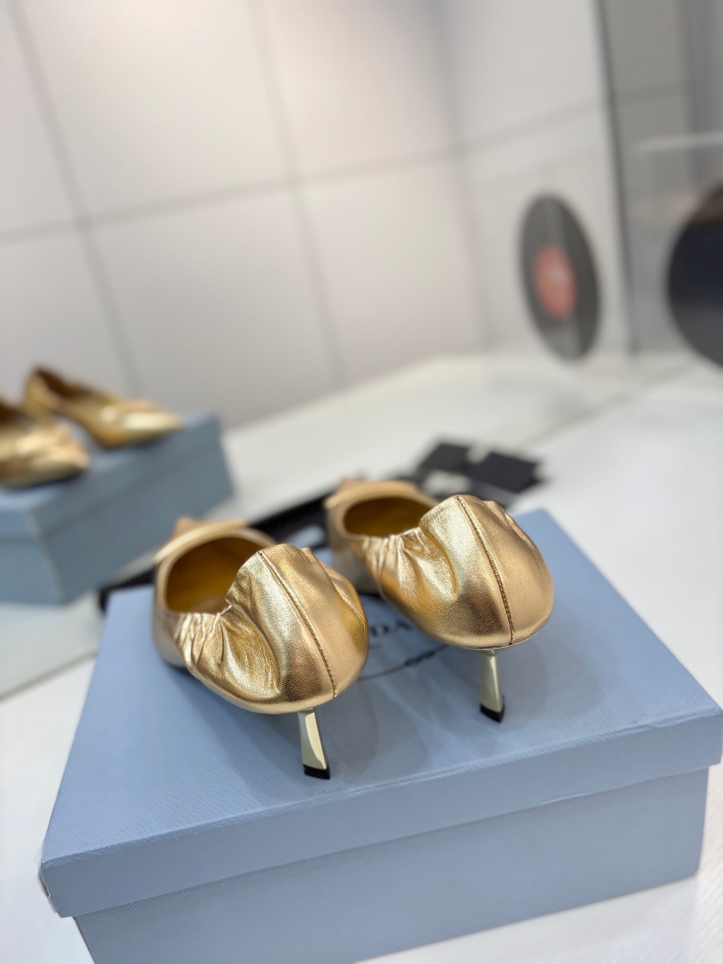 PRADA 26S PUMPS 55MM IN GOLD CALFSKIN WITH LOGO