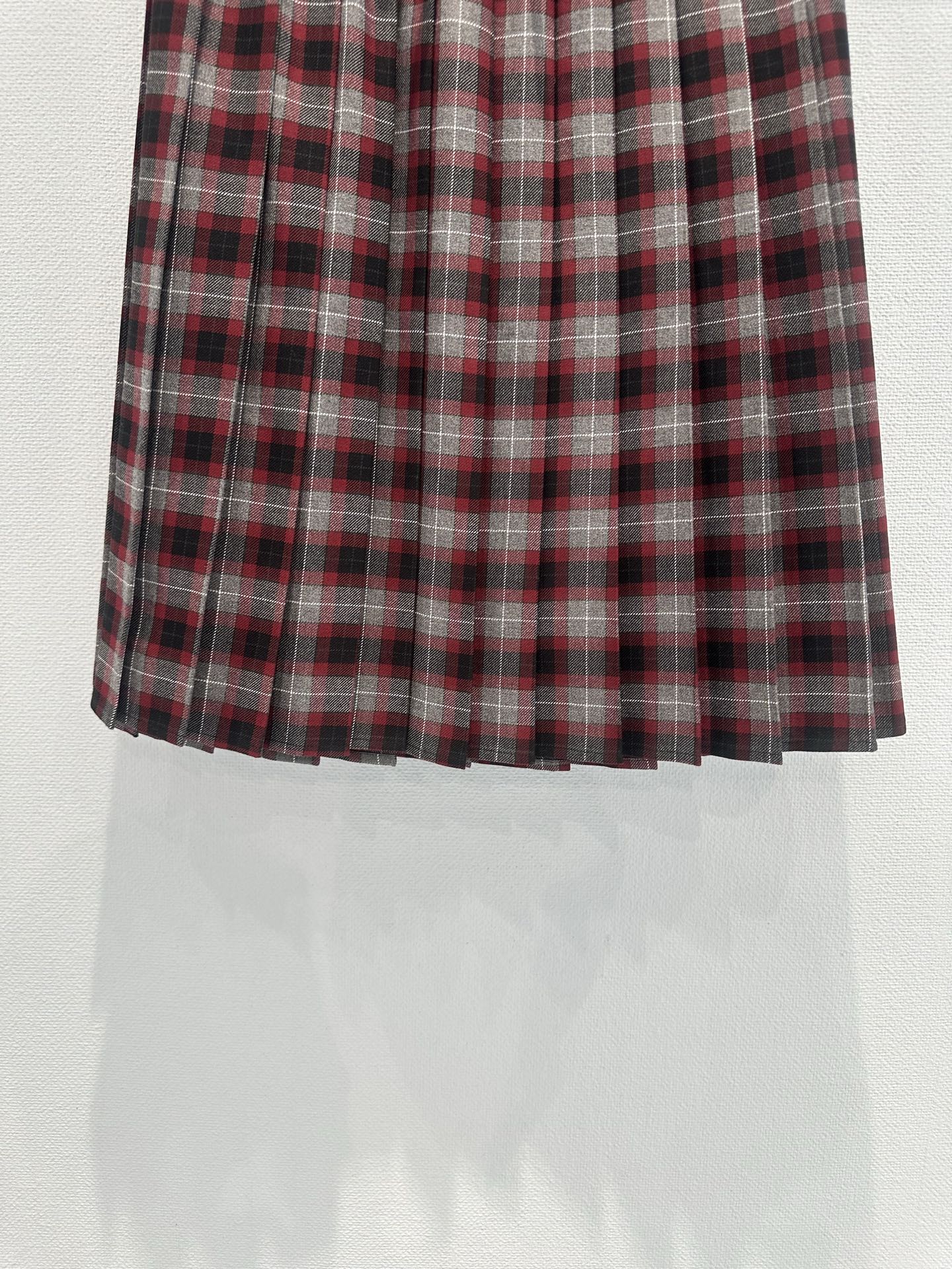 MIUMIU SKIRT STYLE 557