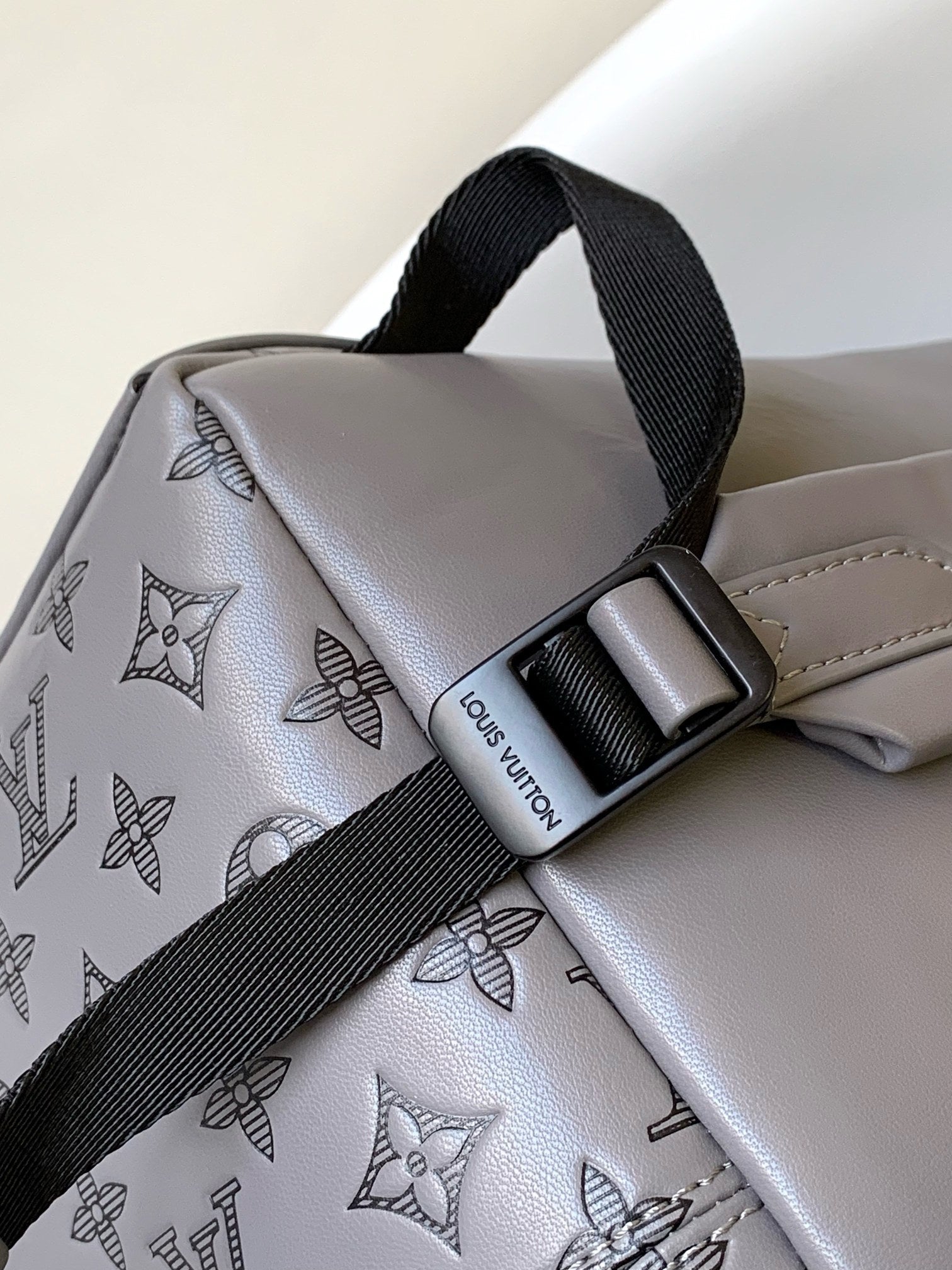 DISCOVERY BACKPACK 38 IN GREY MONOGRAM ECLIPSE CANVAS AND TAURILLON