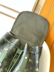 LV 25S CHRISTOPHER BACKPACK 48 IN ARMY GREEN CALFSKIN SILVER HARDWARE
