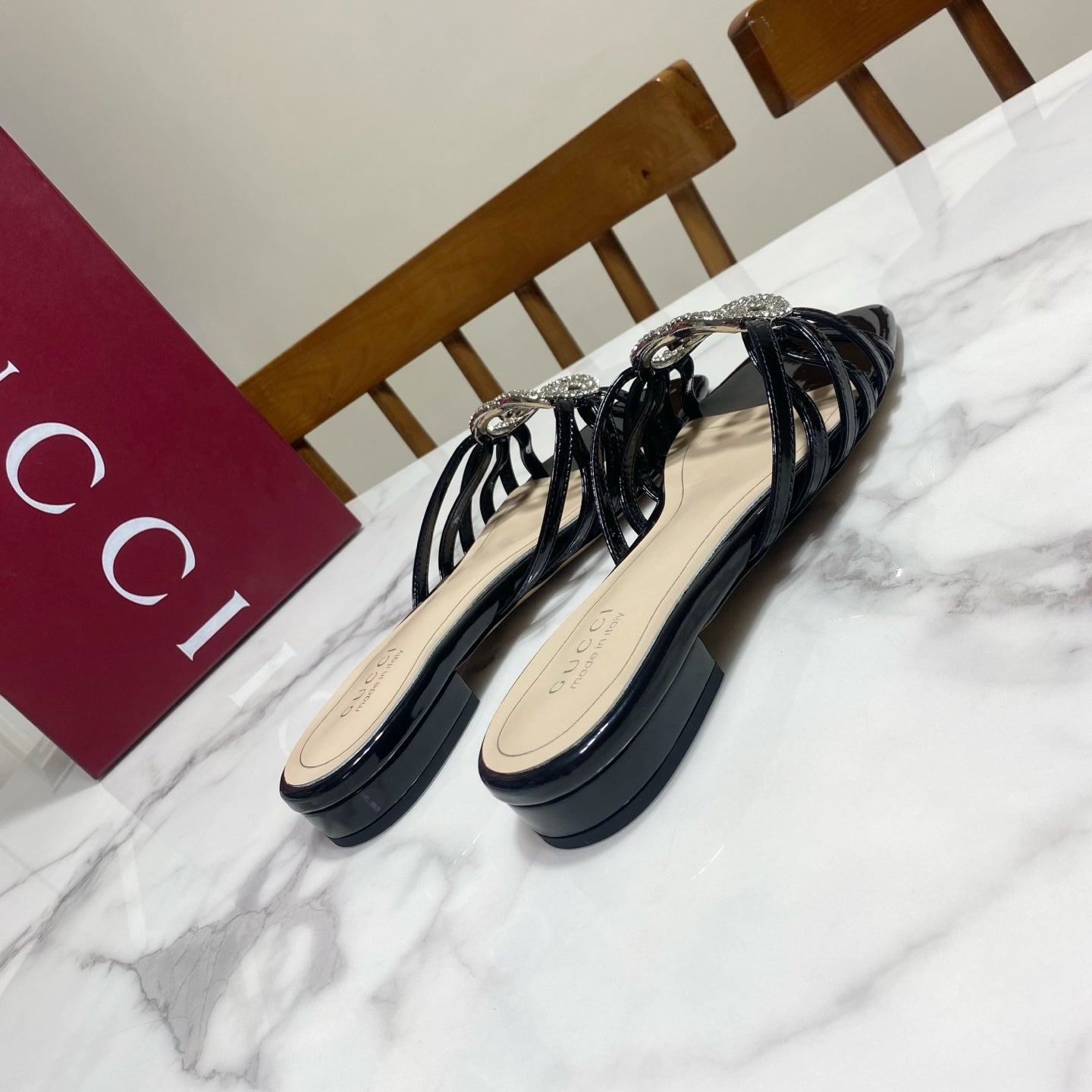 GUCCI 26S FLAT SLIDES IN BLACK CALFSKIN WITH CRYSTAL