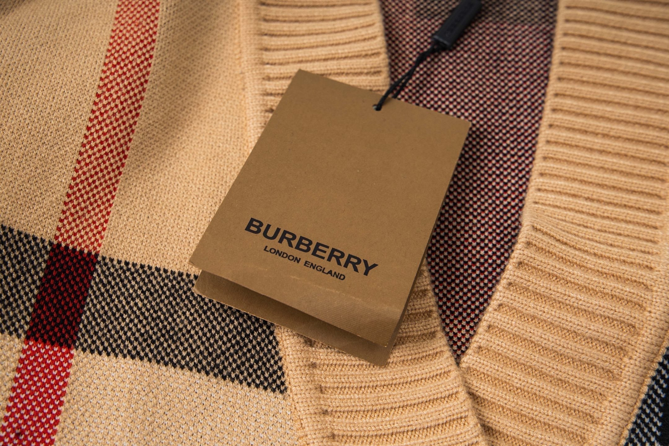 BURBERRY 26S CARDIGAN 370