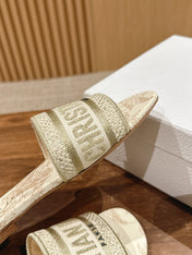 DIOR 26S SLIDE SANDALS IN BEIGE TOILE DE JOUY LOGO