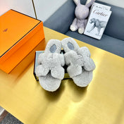 ORAN SHEARLING SANDALS PALE GRAY