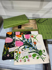 GUCCI 25S SCARF 140 IN CASHMERE 636339