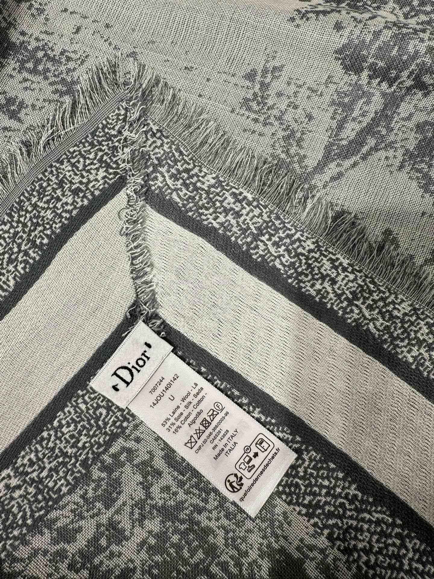 DIOR 26S SCARF 140 IN CASHMERE AND SILK 513696