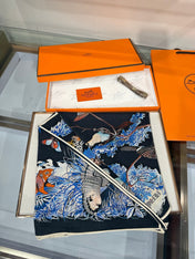HERMES 26S SCARF 135 IN SILK AND CASHMERE 492356