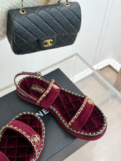 FLAT CHAIN HEART SANDAL IN PLUM PURPLE VELVET