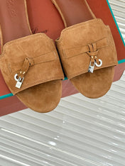 FLAT SANDALS IN BROWN SUEDE AND LAMBSKIN