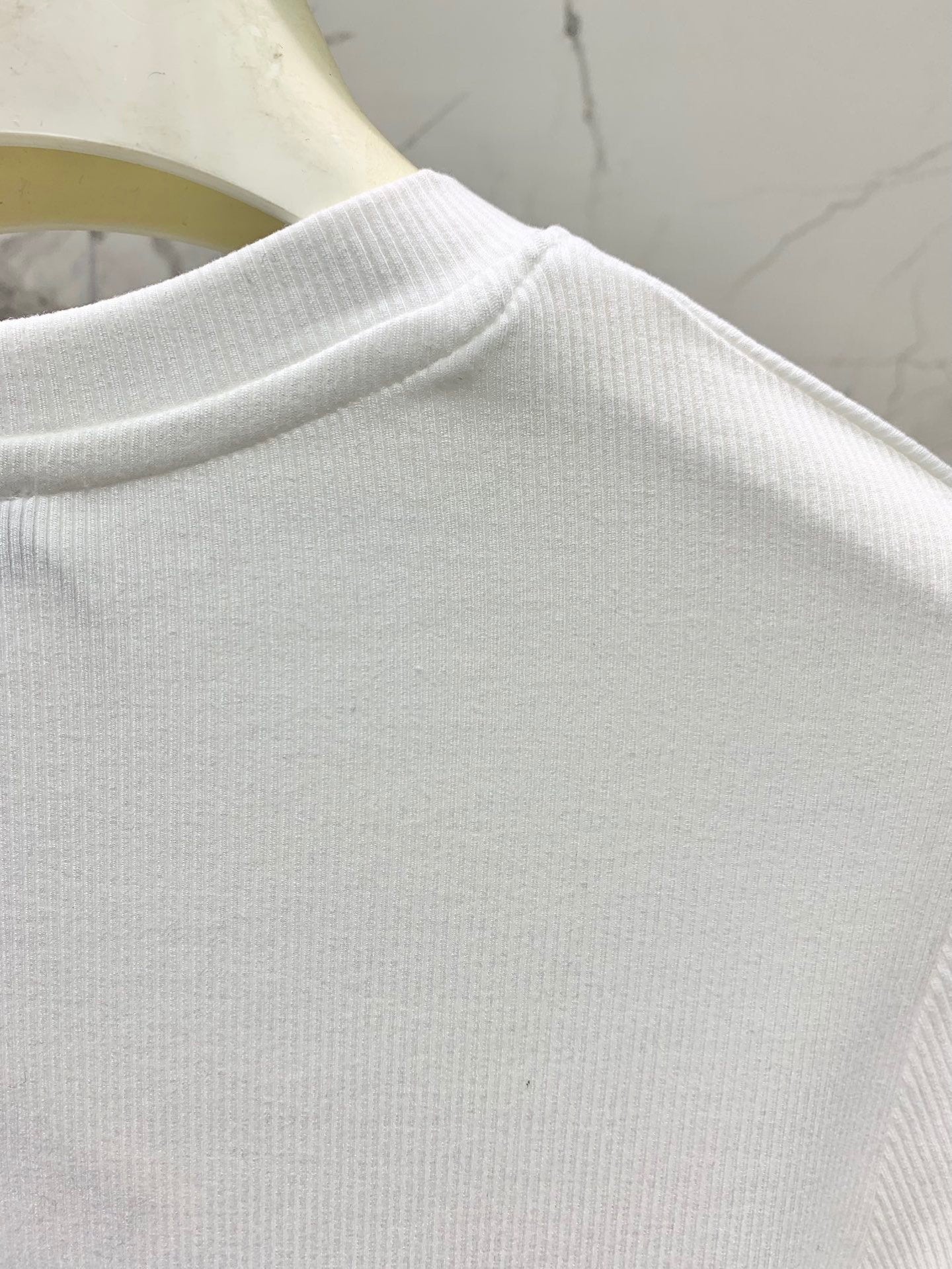 LOEWE LONG-SLEEVE T-SHIRT STYLE 104